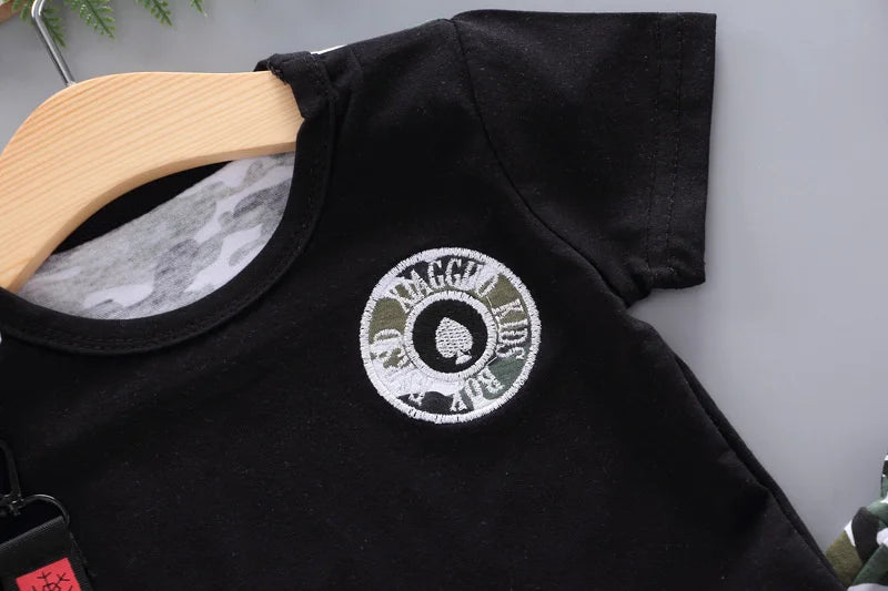 Ensemble Enfant Été – T-shirt à Manches Courtes & Short Confortable