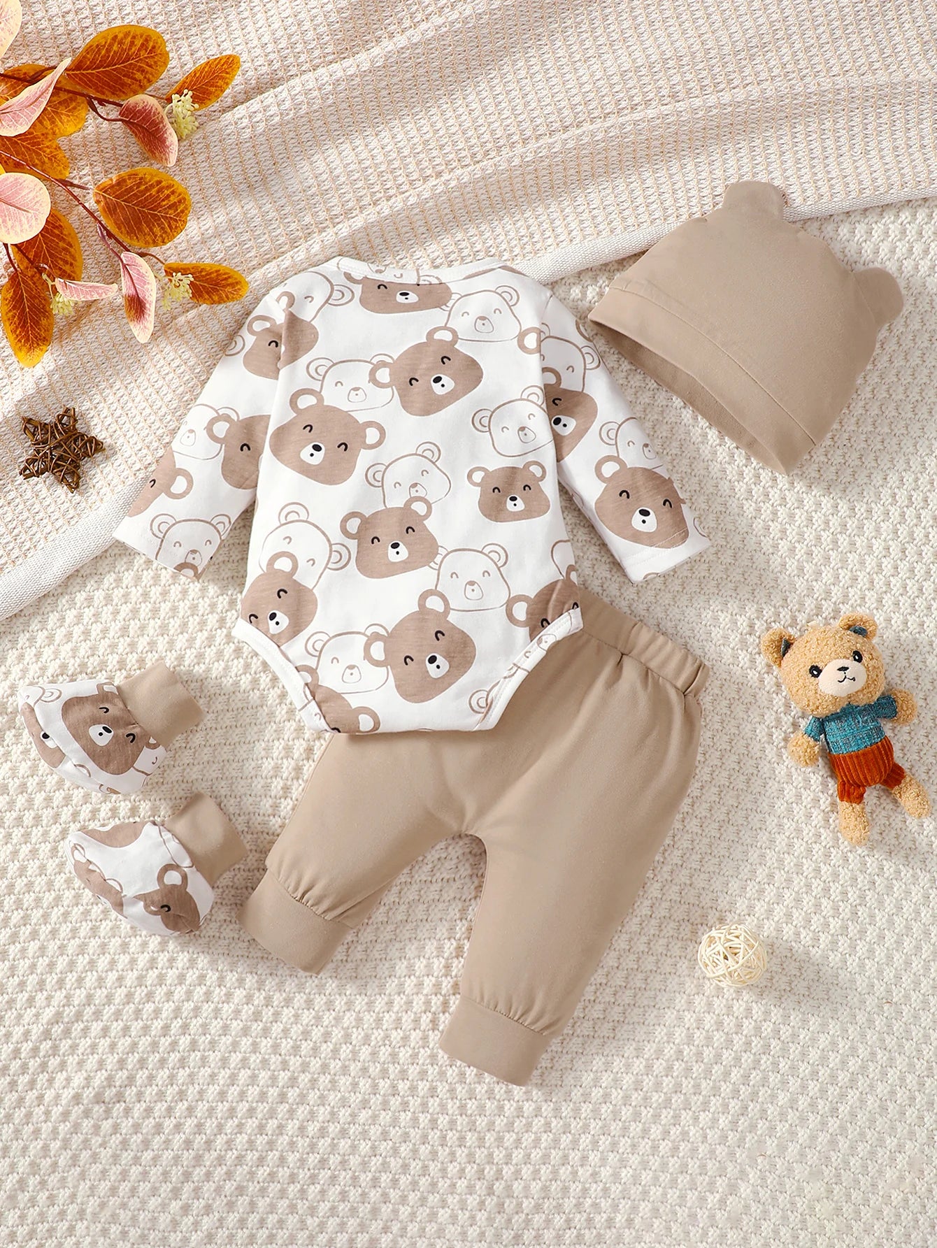 Ensemble Bébé Ourson 4 Pièces – Tenue Douce Nouveau-Né