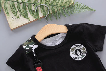 Ensemble Enfant Été – T-shirt à Manches Courtes & Short Confortable