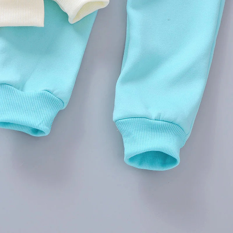 Ensemble Enfant Automne-Hiver – Gilet à Capuche Épais & Tenue Confort