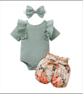 Tenue d’été bébé fille – Haut à manches volantées + short motif tournesols
