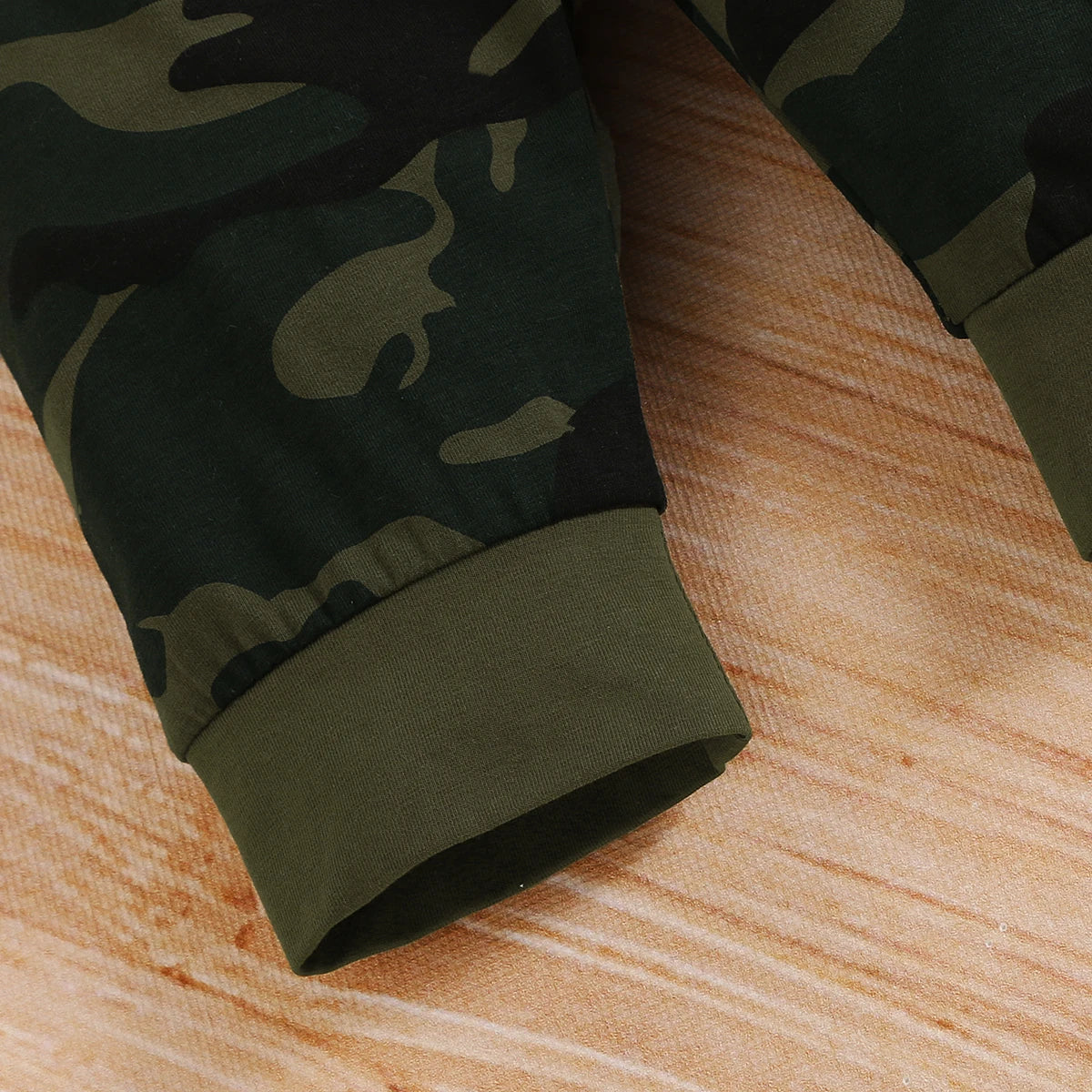 Ensemble Bébé Garçon Été – Body Manches Courtes & Pantalon Camouflage en Coton