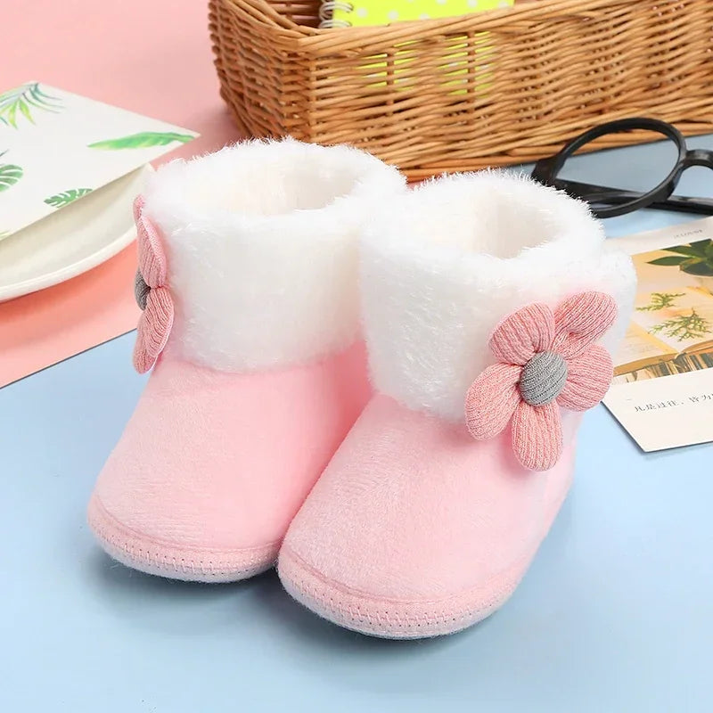Nouvelle mode chaussures confortables nouveau-né bébé filles garçons chaussons souples solide pompon bottes de neige infantile enfant en bas âge nouveau-né chaussures chauffantes