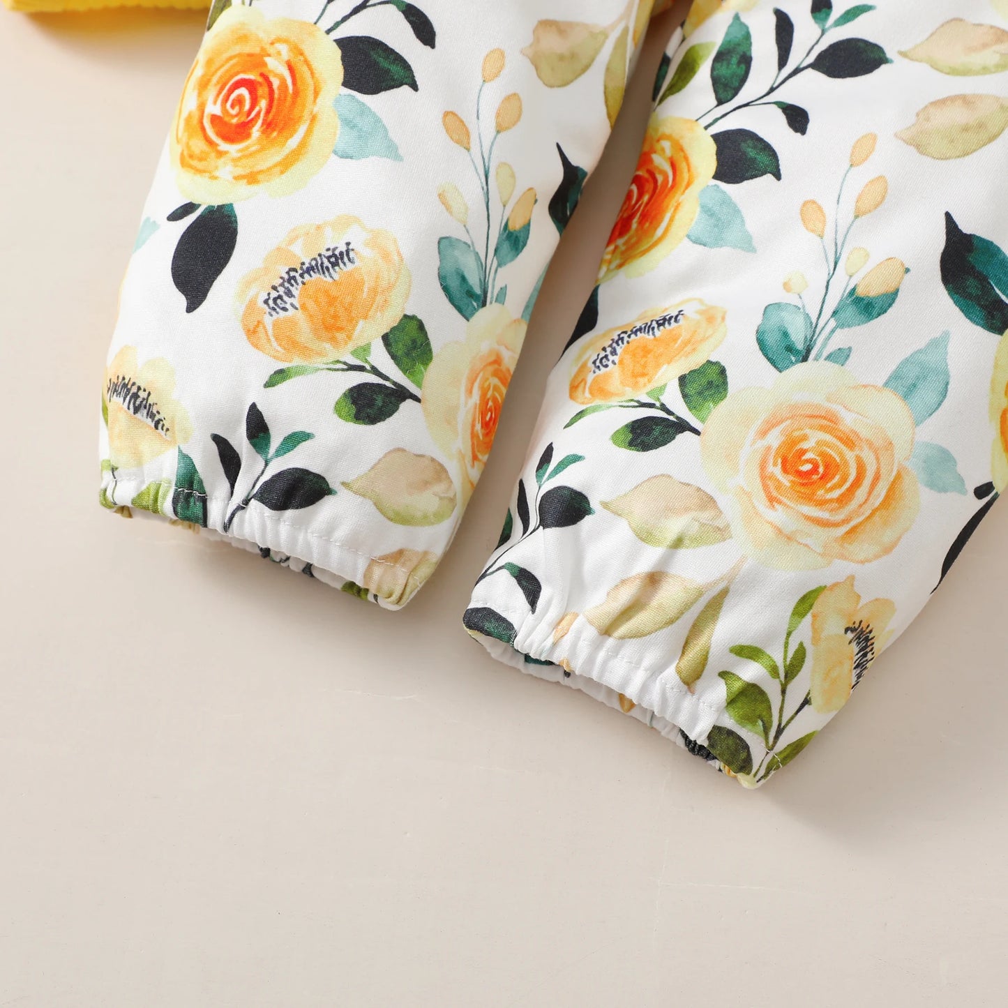 Ensemble Bébé Fille 3 Pièces – Body Manches Longues, Pantalon Fleuri & Bandeau – Printemps & Automne (0–12 mois)