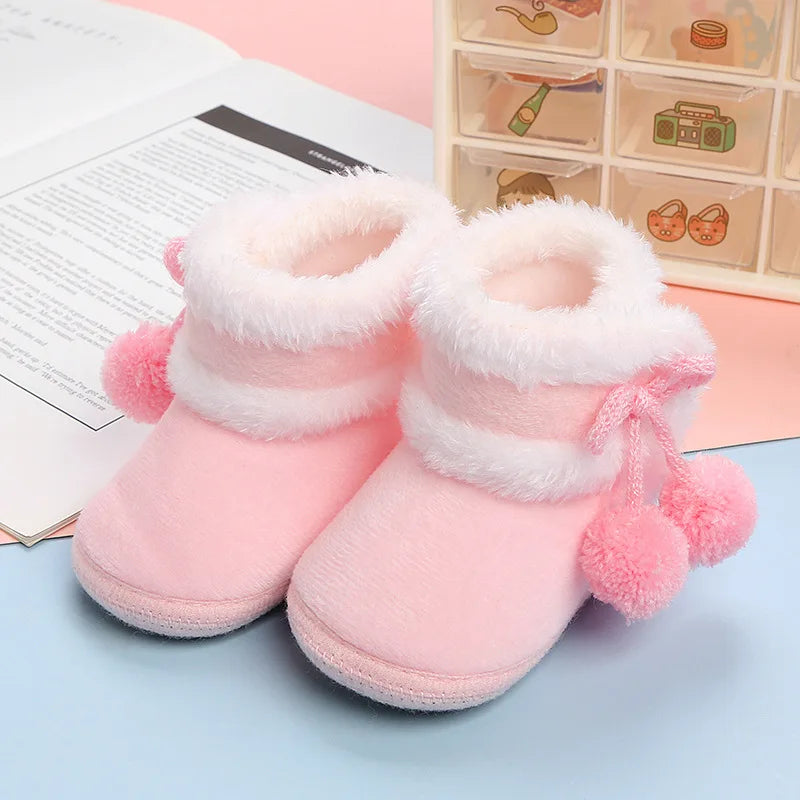 Nouvelle mode chaussures confortables nouveau-né bébé filles garçons chaussons souples solide pompon bottes de neige infantile enfant en bas âge nouveau-né chaussures chauffantes