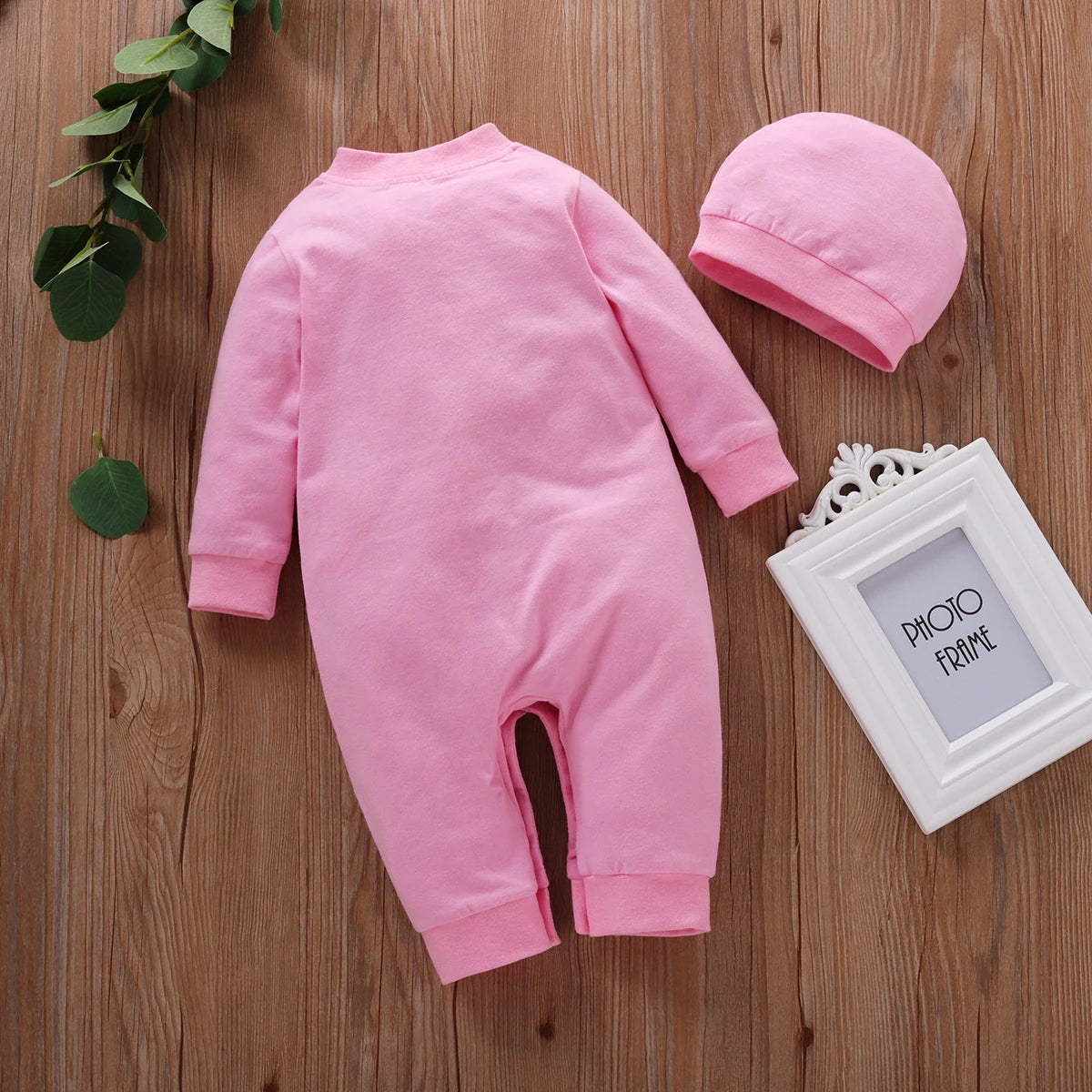 Combinaison Pyjama Bébé Rose + Bonnet – Motif Couronne | 12–36 Mois