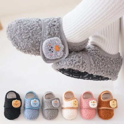 Chaussettes antidérapantes bébé 0–5 ans – Premiers pas en toute sécurité