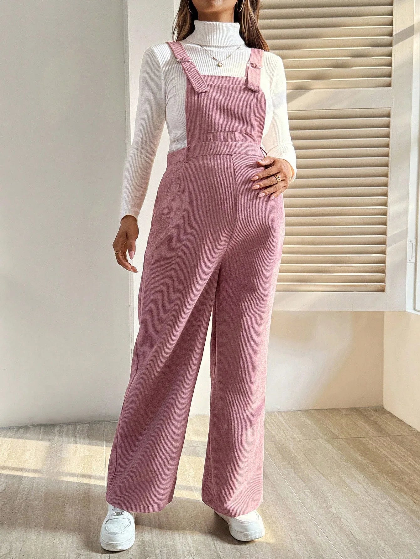 Combinaison Maternité Velours Côtelé – Style Chic & Confort Absolu