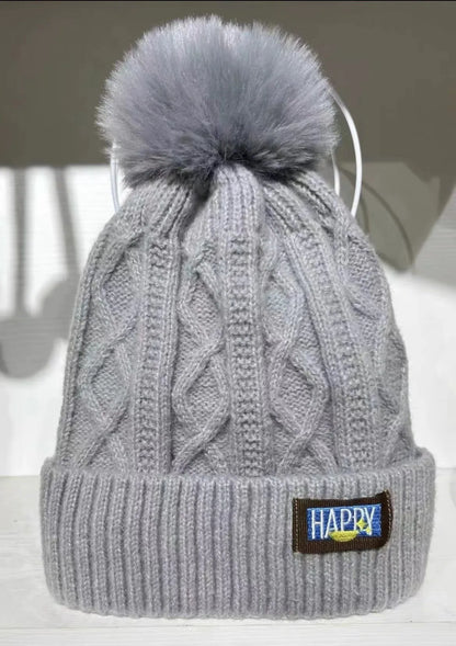 Bonnet Femme en Maille avec Pompon – Chaud, Doux et Stylé pour l’Hiver  (✔ clair • ✔ élégant • ✔ rassurant)