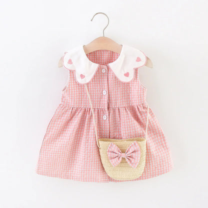 Robe Bébé Fille Sans Manches – Col Cœur en Dentelle
