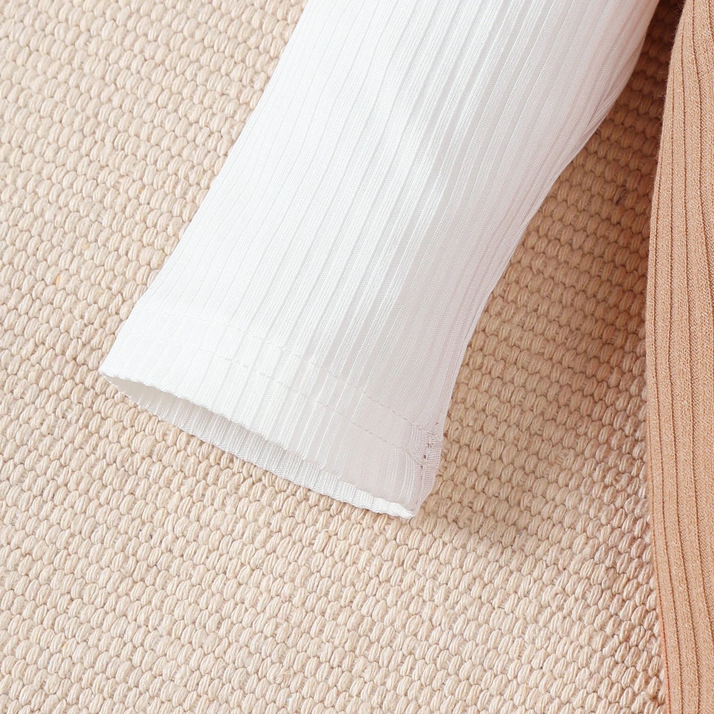 Combinaison Bébé Petit Gentleman – Jumpsuit Manches Longues avec Ourson