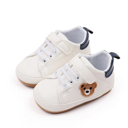 Chaussures bébé “Petit Ours” – Anti-dérapantes – Confort premiers pas (9–18 mois)