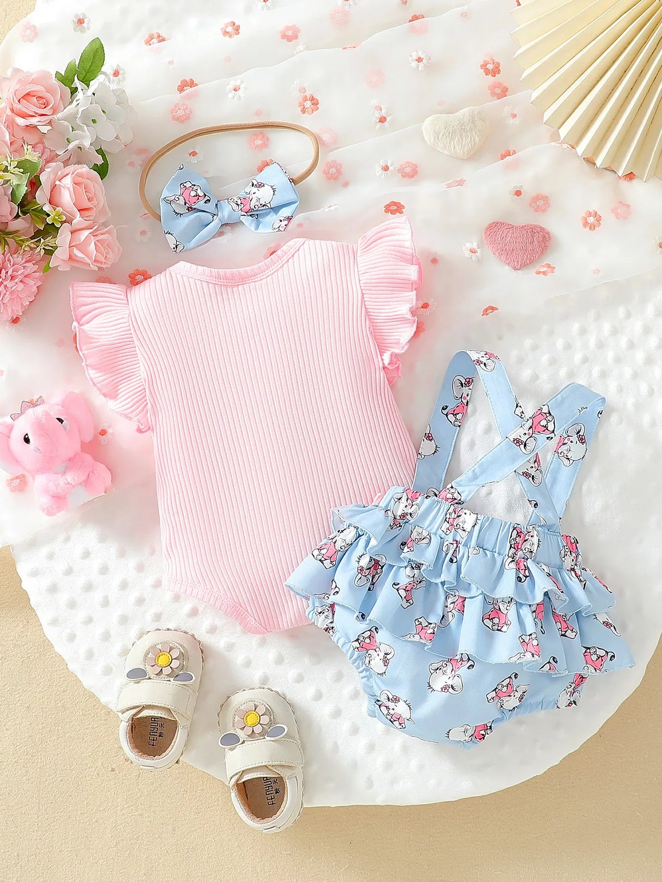 Ensemble Bébé Fille “Éléphant Douceur” – T-shirt Rose + Salopette + Bandeau (3 pcs) | 0–12 mois