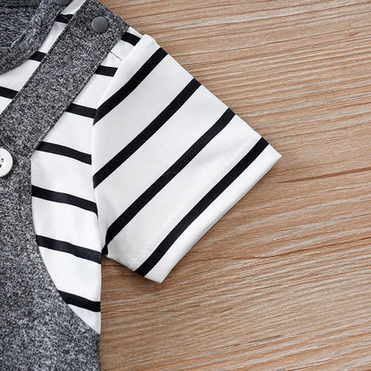 Barboteuse d'été 2 pièces à manches courtes et col rond rayé à motifs d'ours pour bébés garçons et filles en gris foncé.