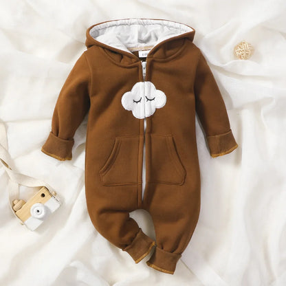 Combinaison Bébé Zippée à Capuche – Motifs Cœurs | 0–12 Mois (Fille/Unisexe)