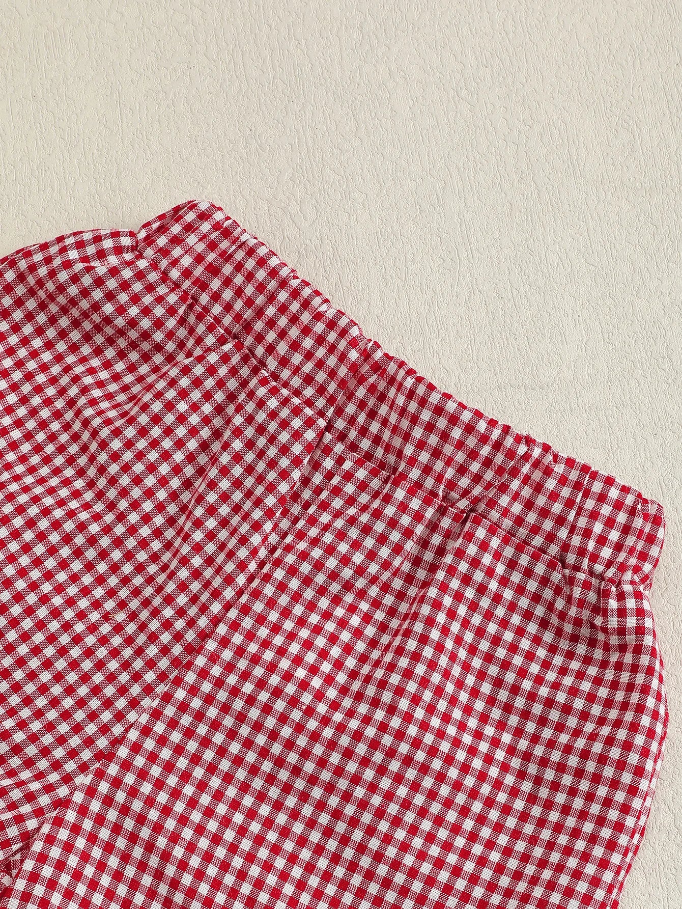 Ensemble Bébé Fille Blanc & Rouge – Haut Détails Cœur + Bas Assorti