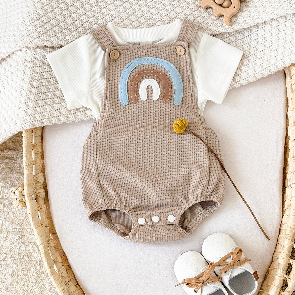Ensemble bébé été salopette gaufrée arc-en-ciel – T-shirt + barboteuse