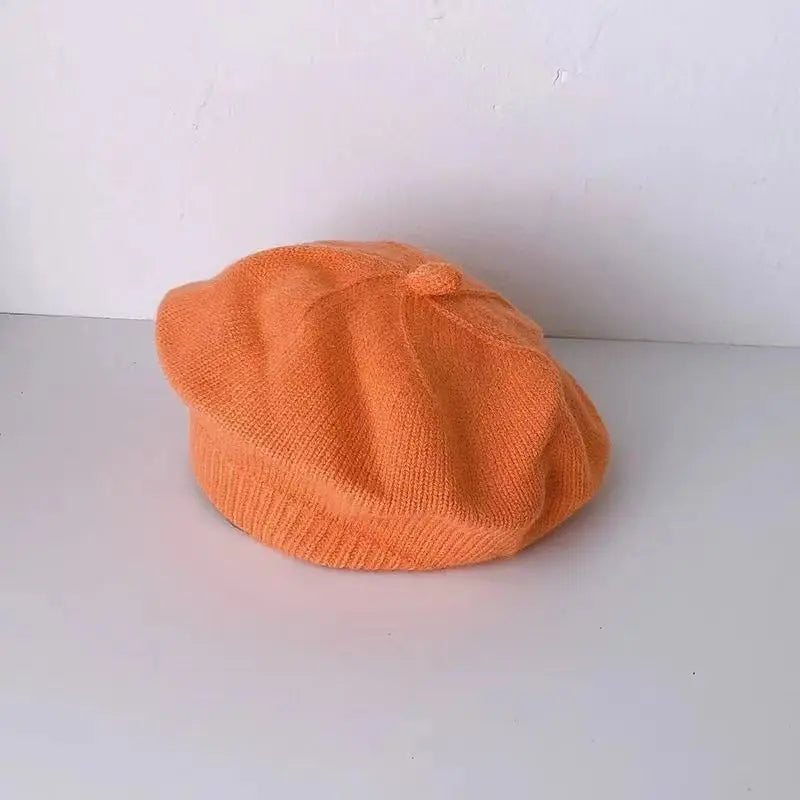Béret Bébé en Maille Fleur – Bonnet Chaud d’Hiver