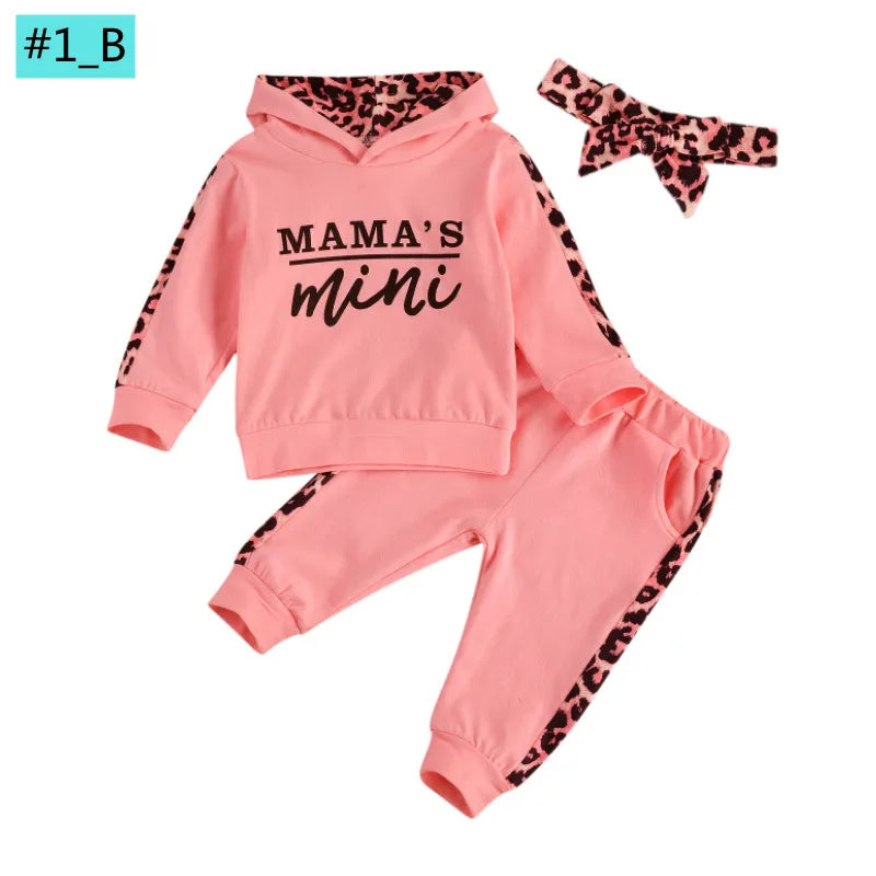 Ensemble bébé 3 pièces confortable – Sweat à capuche, pantalon & bandeau assorti (0 à 24 mois)