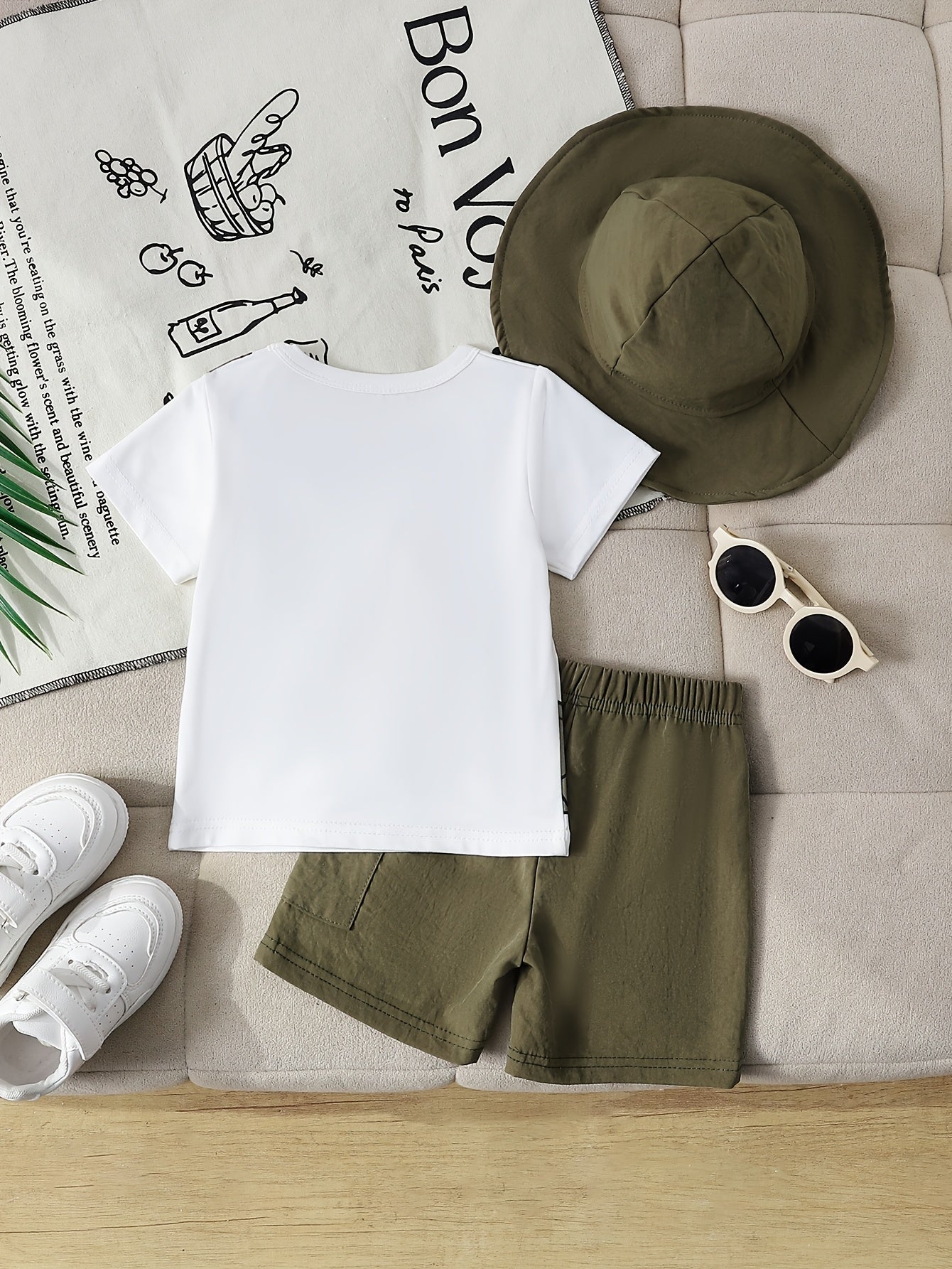 Ensemble été garçon 2 pièces – T-shirt à motif animal avec short patchwork et capuche