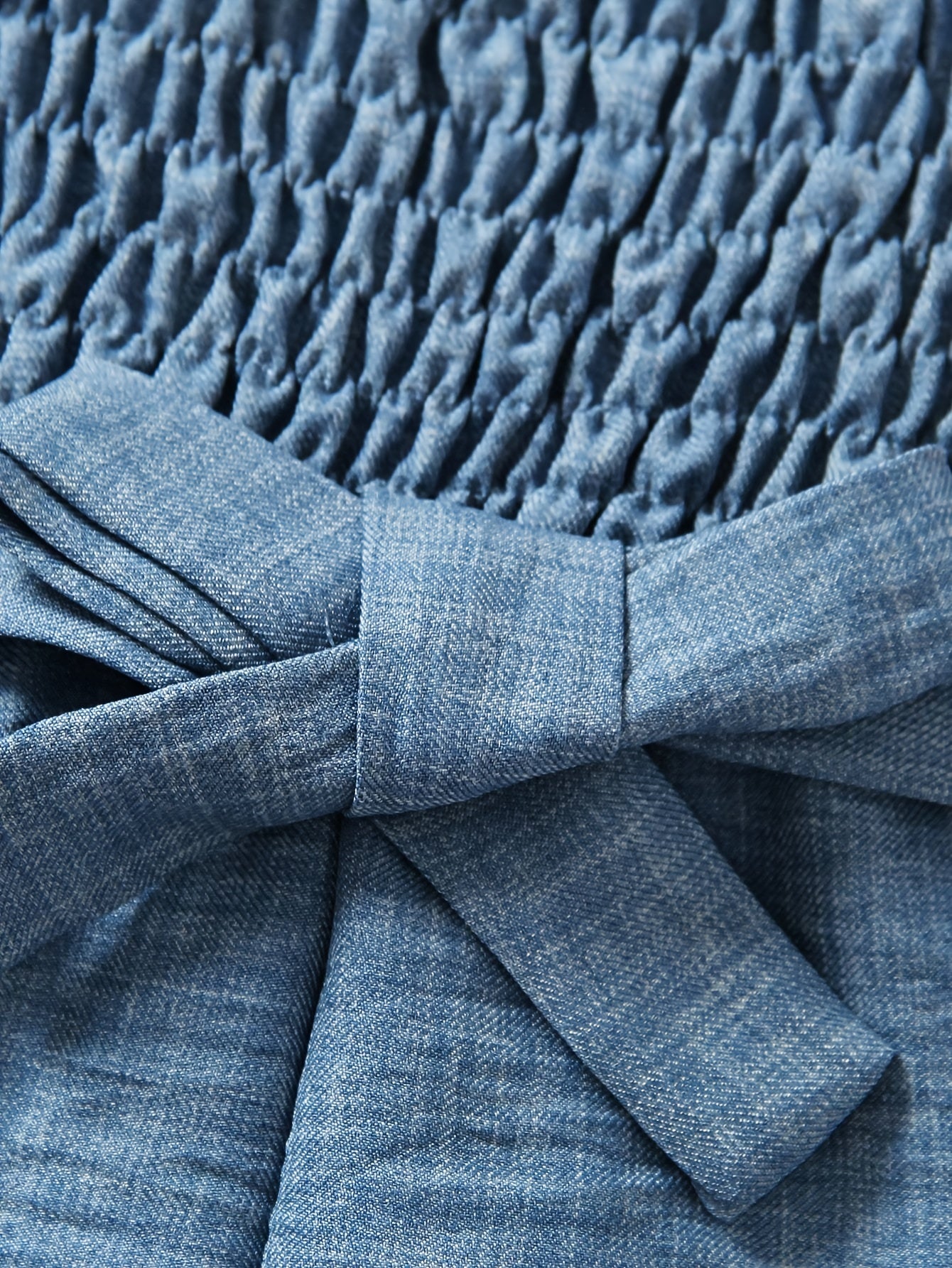 Combinaison bébé fille décontractée style faux jean avec volants aux épaules et ceinture