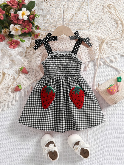 Robe bébé fille vichy fraise – Tenue estivale douce et élégante