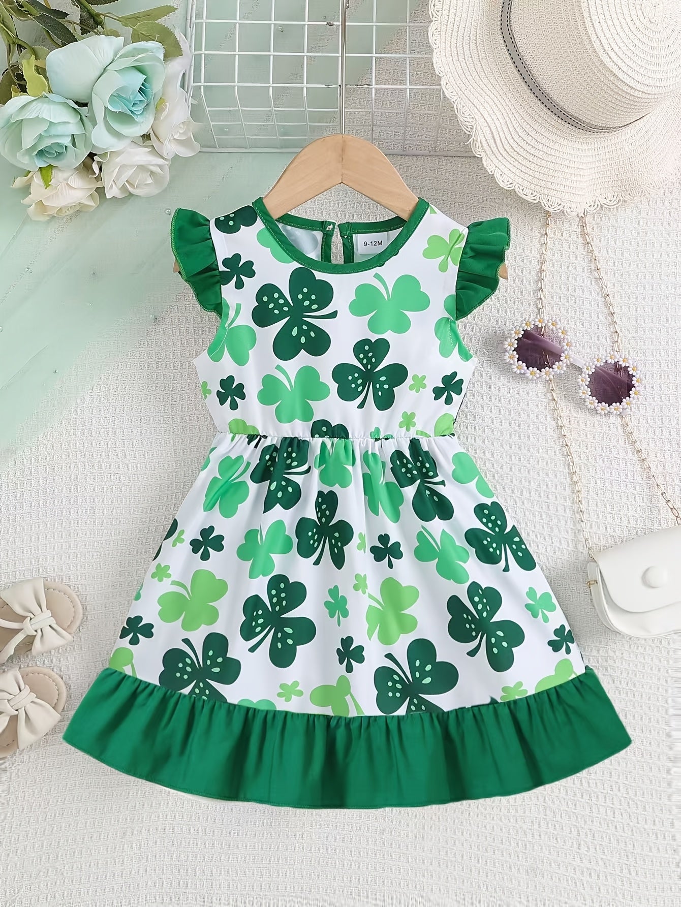 Robe bébé fille décontractée à manches volantes avec motifs trèfle vert – Printemps & Été