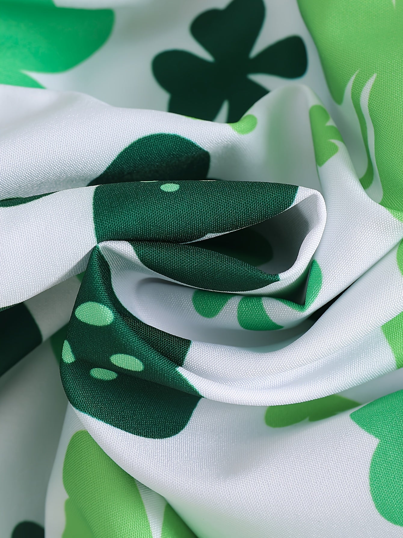 Robe bébé fille décontractée à manches volantes avec motifs trèfle vert – Printemps & Été